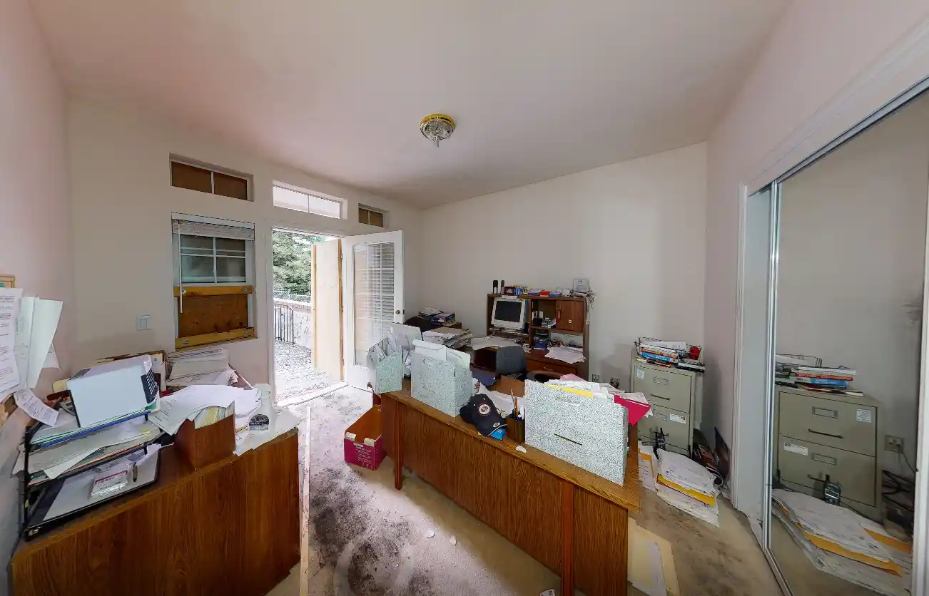 What household items and important documents can often be saved?